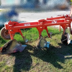 ARATRO TRIVOMERE CMA TP 04 FV