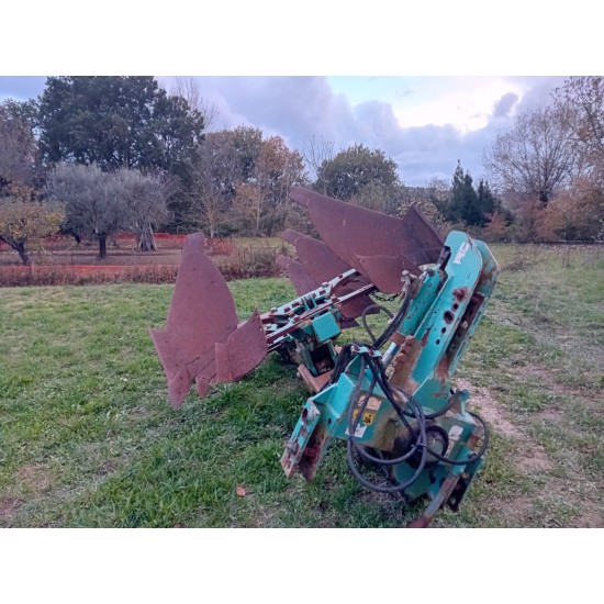 ARATRO TRIVOMERE NARDI MEC 452D/Z3 - CN 8 - REVERSIBILE