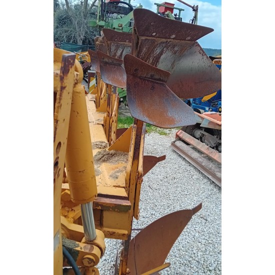 ARATRO TRIVOMERE MORO ARATRI TRV 14A STEP