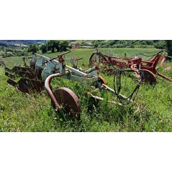 ARATRO TRIVOMERE NARDI 2BT I 1 - TRAINATO