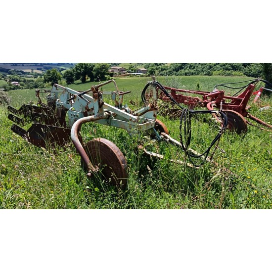ARATRO TRIVOMERE NARDI 2BT I 1 - TRAINATO