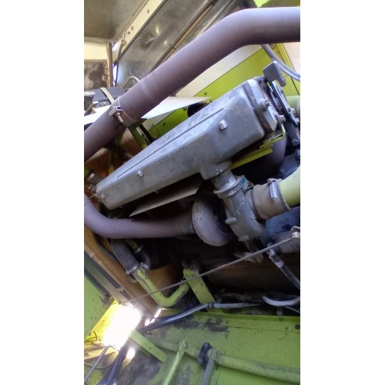 MIETITREBBIA CLAAS MEGA 204
