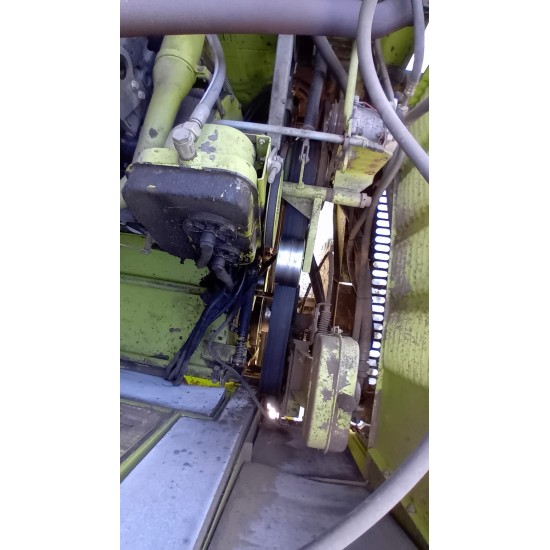MIETITREBBIA CLAAS MEGA 204