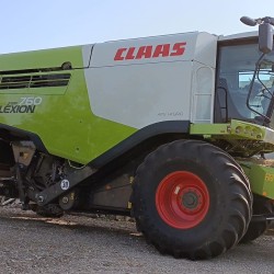 MIETITREBBIA CLAAS LEXION 760 MONTANA