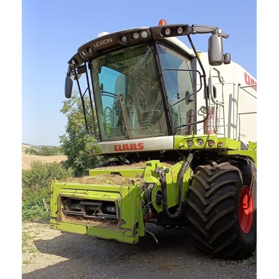 MIETITREBBIA CLAAS LEXION 760 MONTANA