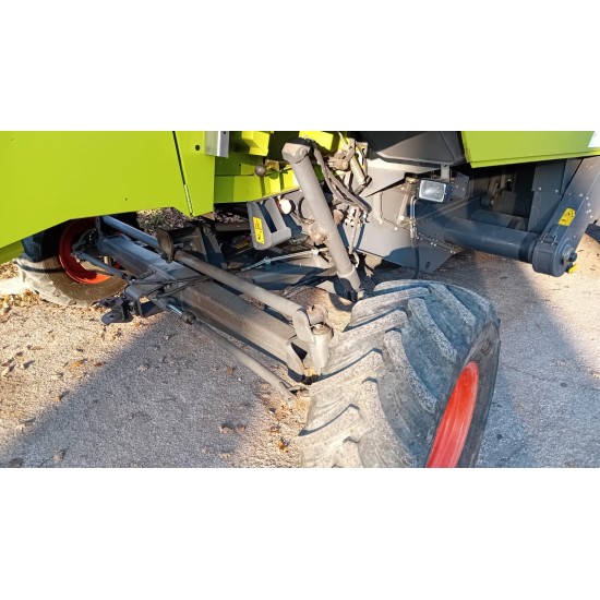MIETITREBBIA CLAAS MEDION 330 H - 4WD
