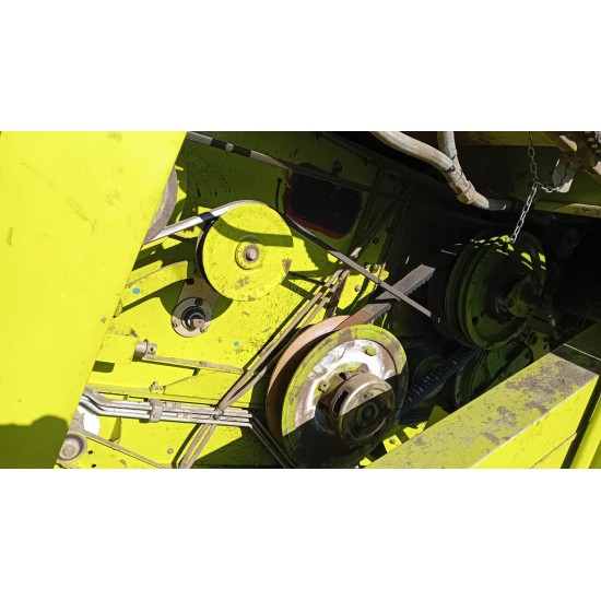 MIETITREBBIA CLAAS MEGA 204