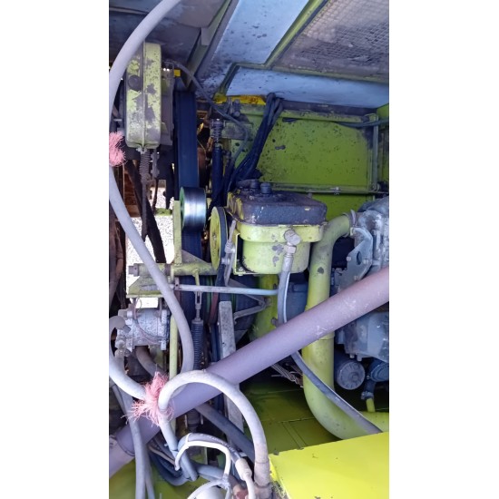 MIETITREBBIA CLAAS MEGA 204