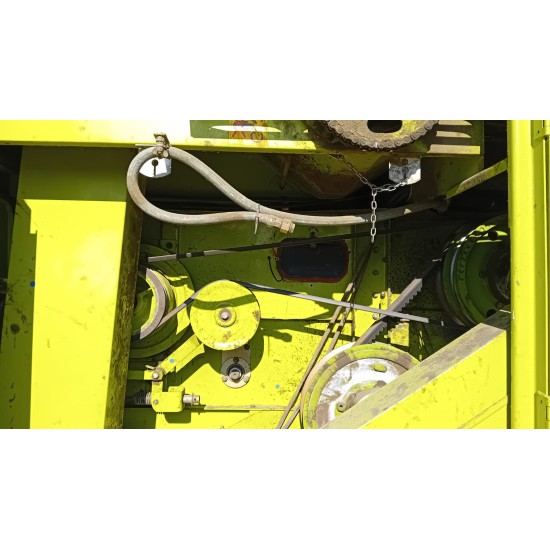 MIETITREBBIA CLAAS MEGA 204