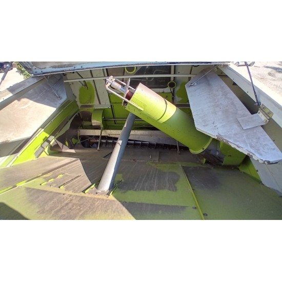 MIETITREBBIA CLAAS MEGA 204