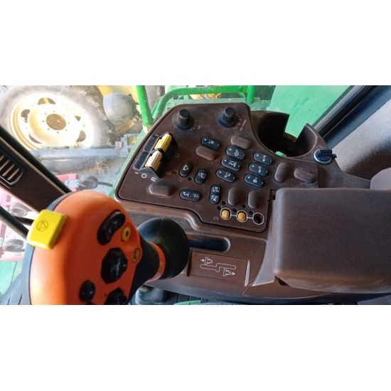 MIETITREBBIA JOHN DEERE T 560 HILLAMSTER