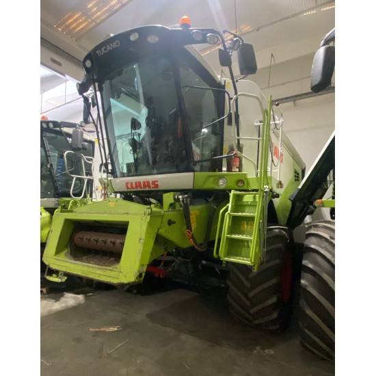 MIETITREBBIA CLAAS TUCANO 43O MONTANA 4