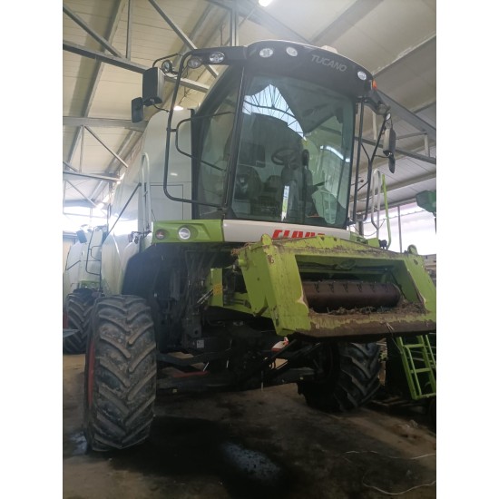 MIETITREBBIA CLAAS TUCANO 43O MONTANA 4
