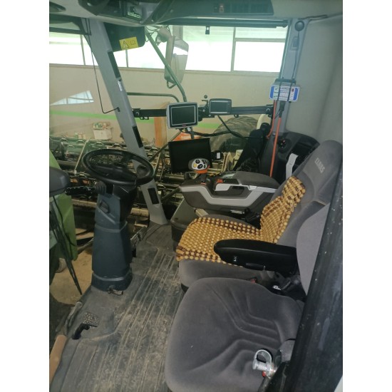 MIETITREBBIA CLAAS TUCANO 560 M