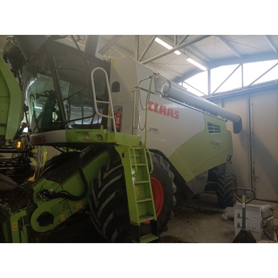 MIETITREBBIA CLAAS TUCANO 560 M