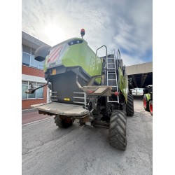 MIETITREBBIA CLAAS TRION 530 MONTANA