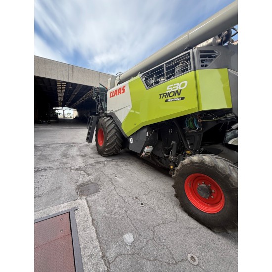 MIETITREBBIA CLAAS TRION 530 MONTANA