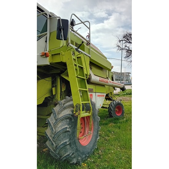 MIETITREBBIA CLAAS 198 H