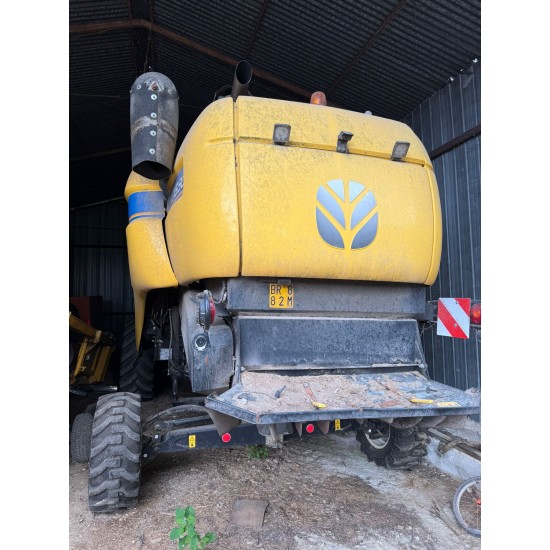 MIETITREBBIA NEW HOLLAND CX 5.90