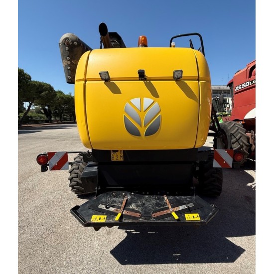 MIETITREBBIA NEW HOLLAND CX 5.90