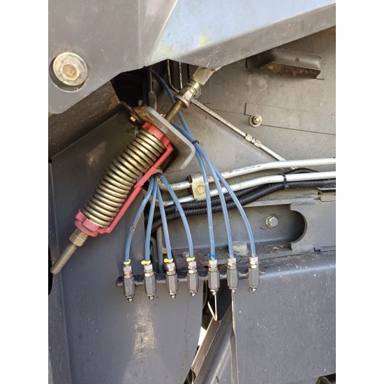 MIETITREBBIA CLAAS TUCANO 43O MONTANA 4