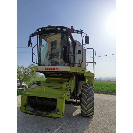 MIETITREBBIA CLAAS TUCANO 43O MONTANA 4