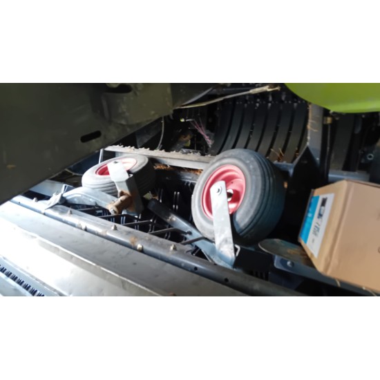PRESSA QUADRA CLAAS QUADRANT 3300 RF - TANDEM