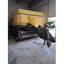 PRESSA QUADRA NEW HOLLAND BB 960 A - TANDEM