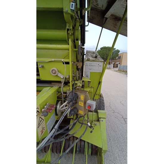 ROTOPRESSA CLAAS VARIANT 180 RF