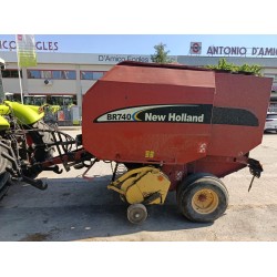 ROTOPRESSA NEW HOLLAND BR 740