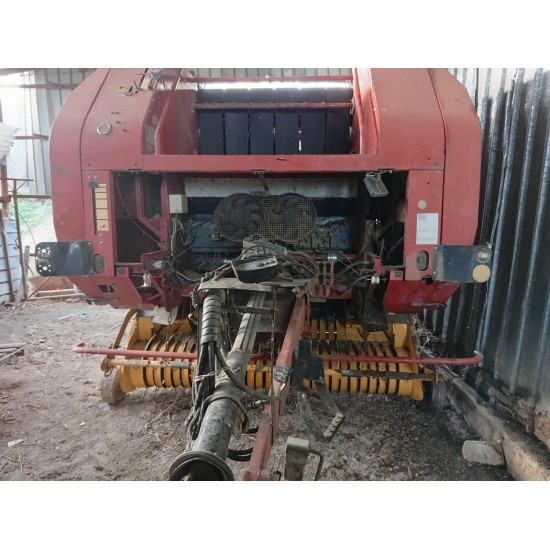 ROTOPRESSA NEW HOLLAND BR 740