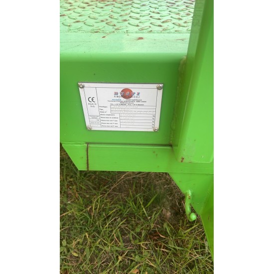 RIMORCHIO PIANALE BUSTI B 110 B 62