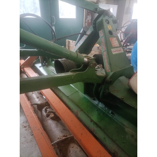 SEMINATRICE COMBINATA AMAZONE KE 3002 + SEMINATRICE AMAZONE D9 3000 SPECIAL