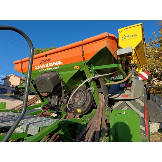 SEMINATRICE COMBINATA AMAZONE KG 3000 SUPER + SEMINATRICE AMAZONE AD-P 3000 R