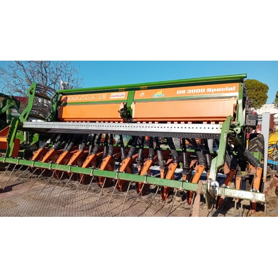 SEMINATRICE COMBINATA AMAZONE KE 3002 + SEMINATRICE AMAZONE D9 3000 SPECIAL