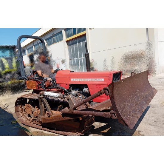 MASSEY FERGUSON 154 C   ____  TRATTORE CINGOLATO