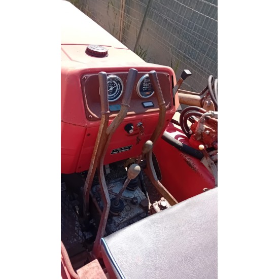 MASSEY FERGUSON 154 C   ____  TRATTORE CINGOLATO