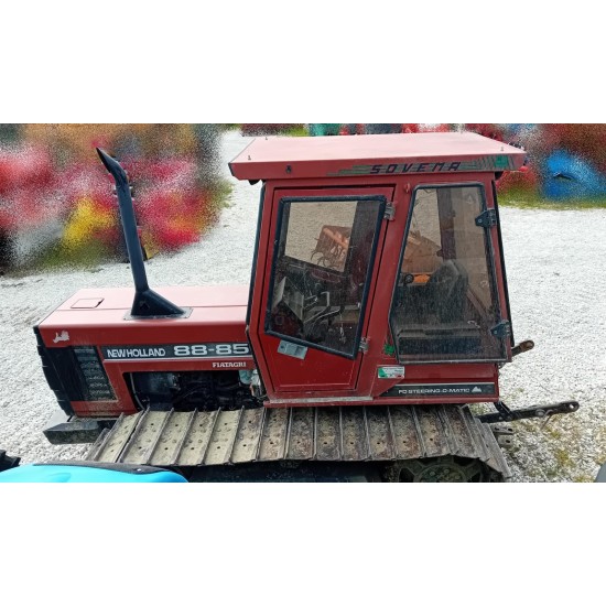 NEW HOLLAND 88-85 C  ___ TRATTORE CINGOLATO