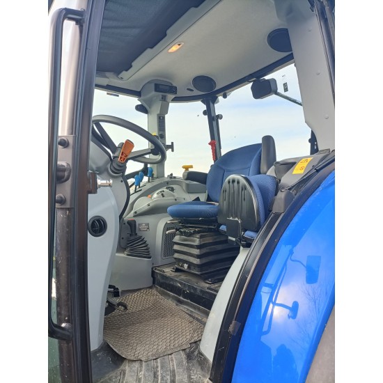 NEW HOLLAND T5. 95 DT____ TRATTORE GOMMATO