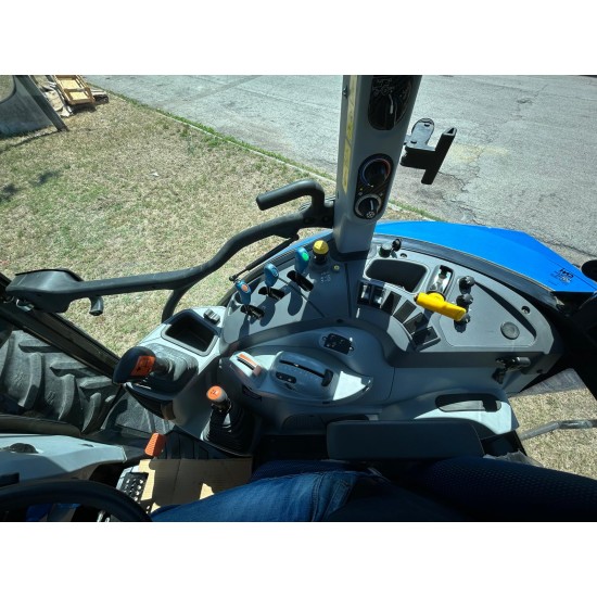 NEW HOLLAND T5. 95 DT____ TRATTORE NEW HOLLAND T5. 95 DT____ TRATTORE
