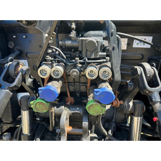 NEW HOLLAND T5. 95 DT____ TRATTORE NEW HOLLAND T5. 95 DT____ TRATTORE