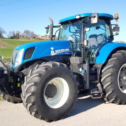 NEW HOLLAND T7.260 ____ TRATTORE