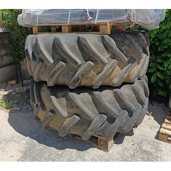 n.4 GOMME: GOOD YEAR 650 / 75  R 32 + MITAS 425 / 75  R 20 + CERCHI